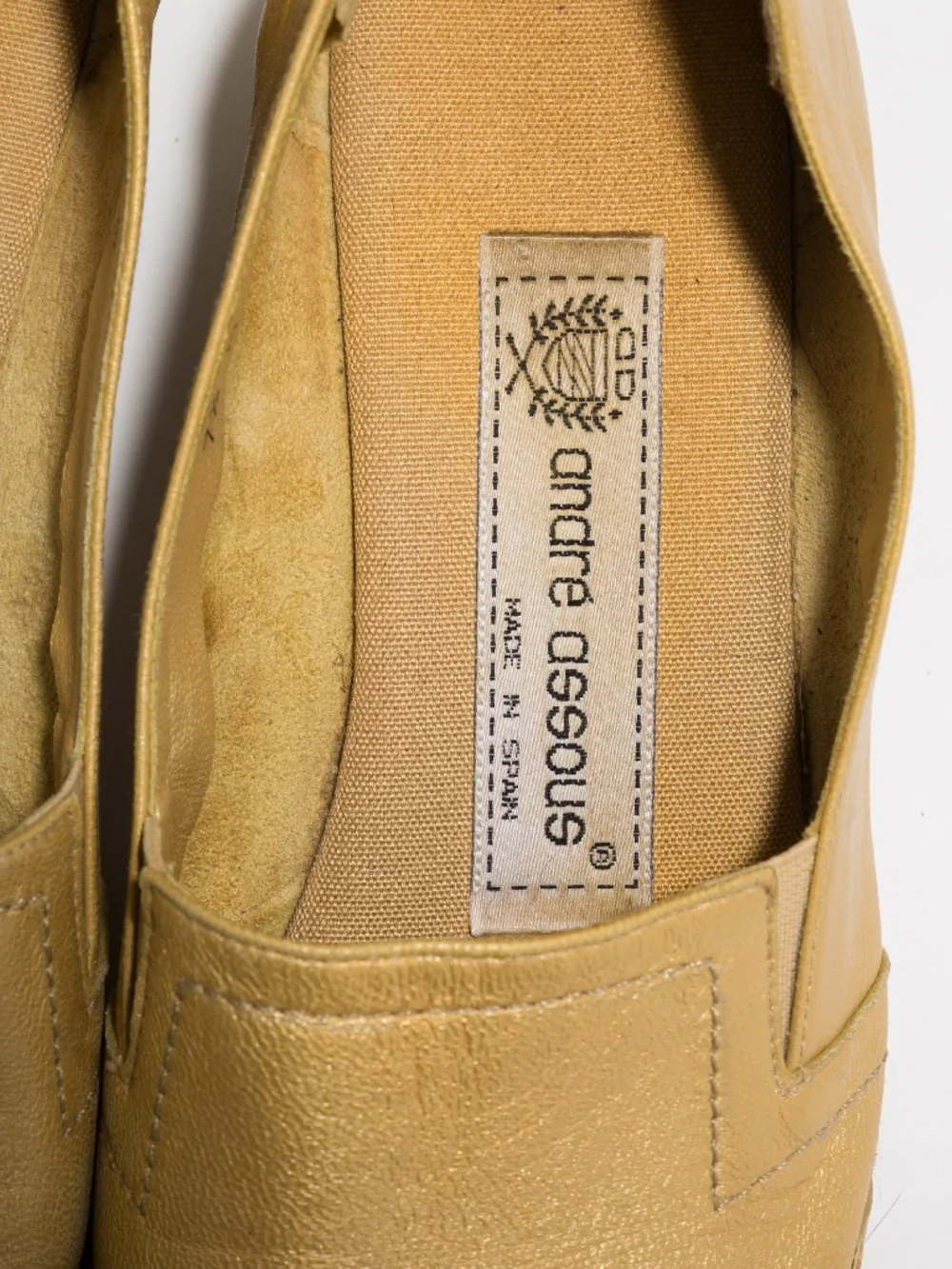 Andre Assous gold leather espadrille wedge 7.5